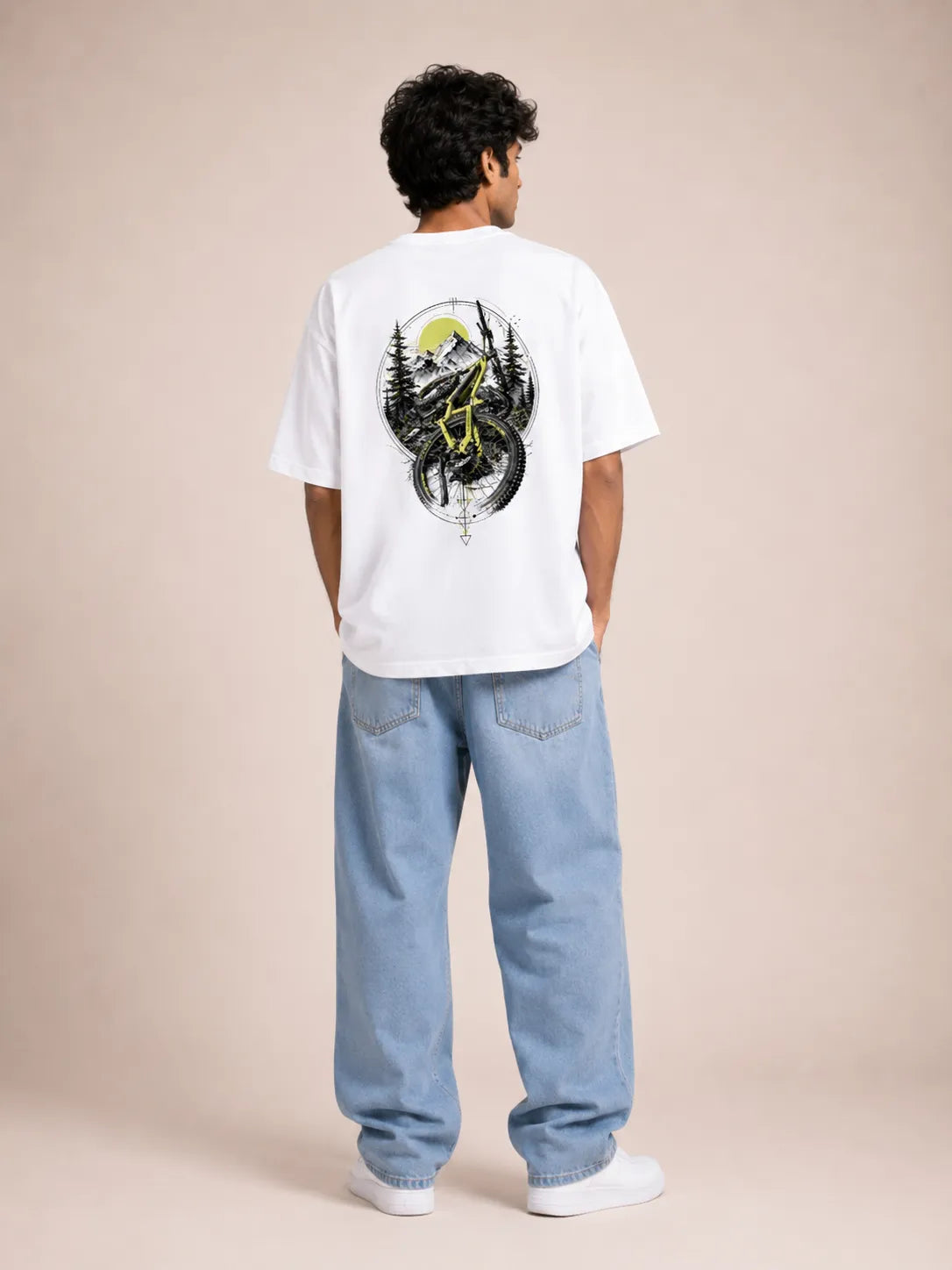 Adventuscluve Unisex Oversized T-Shirt